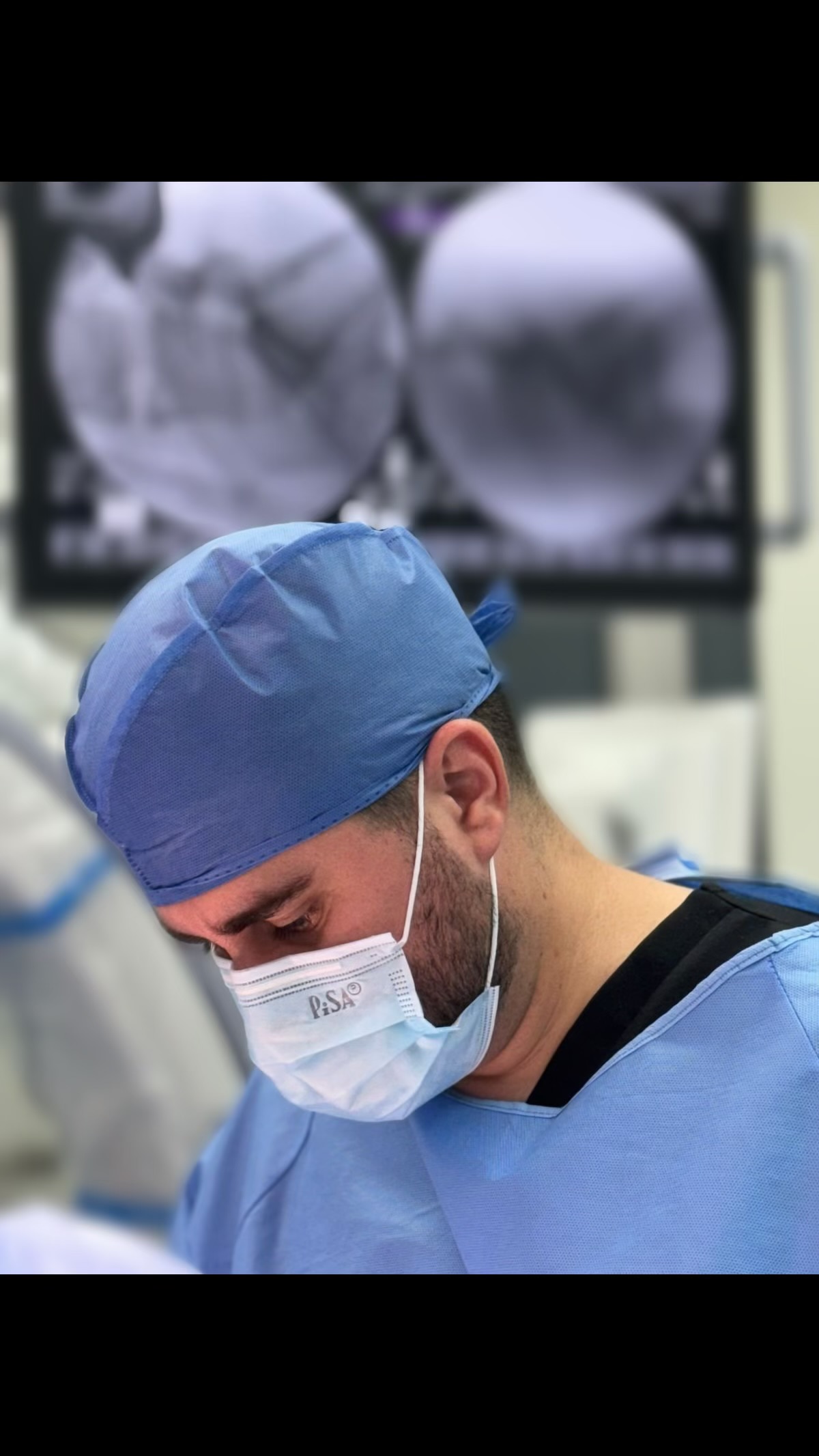 Dr. Reyder Herrera Cruz